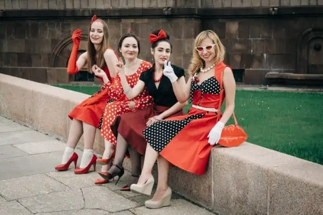 Pin up style šaty